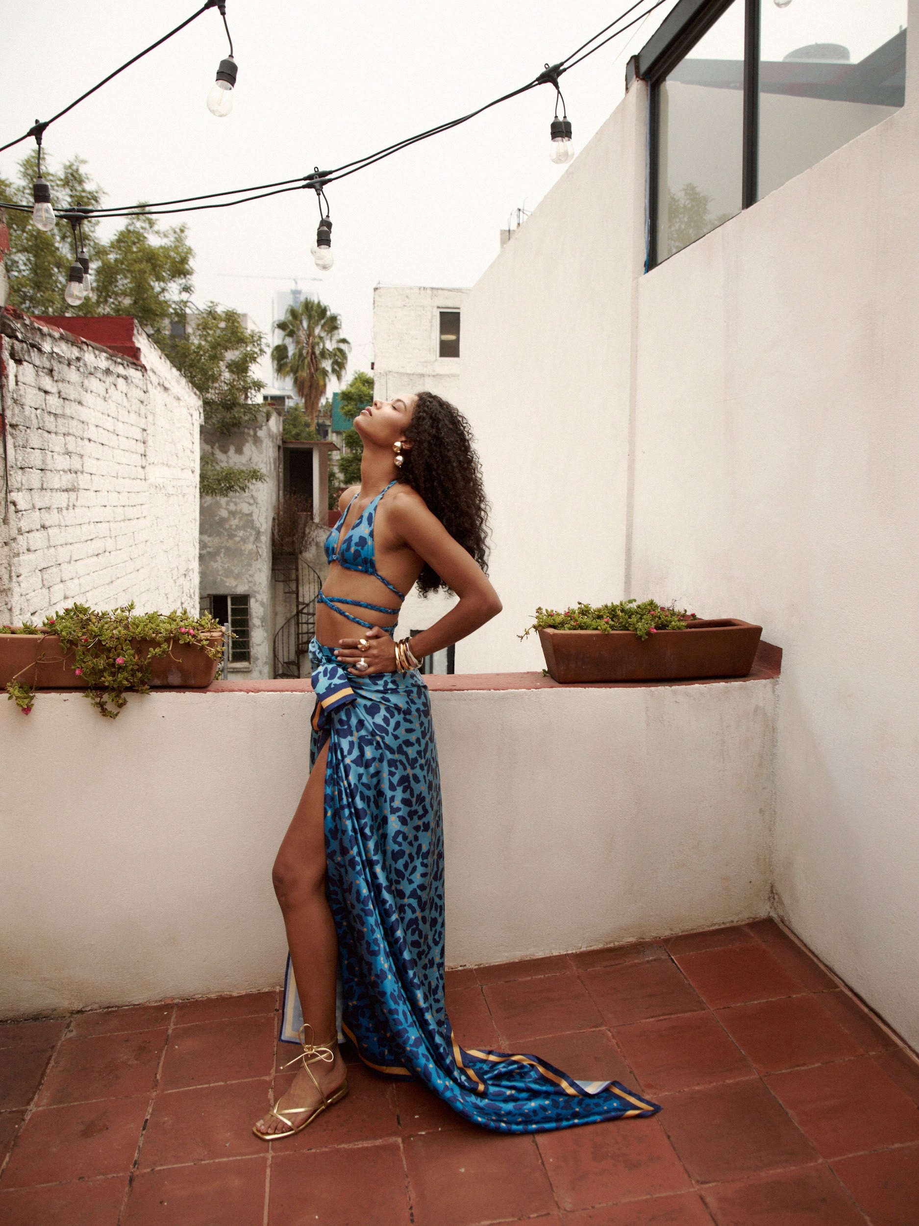 AZI BLUE BIG SILK SCARF