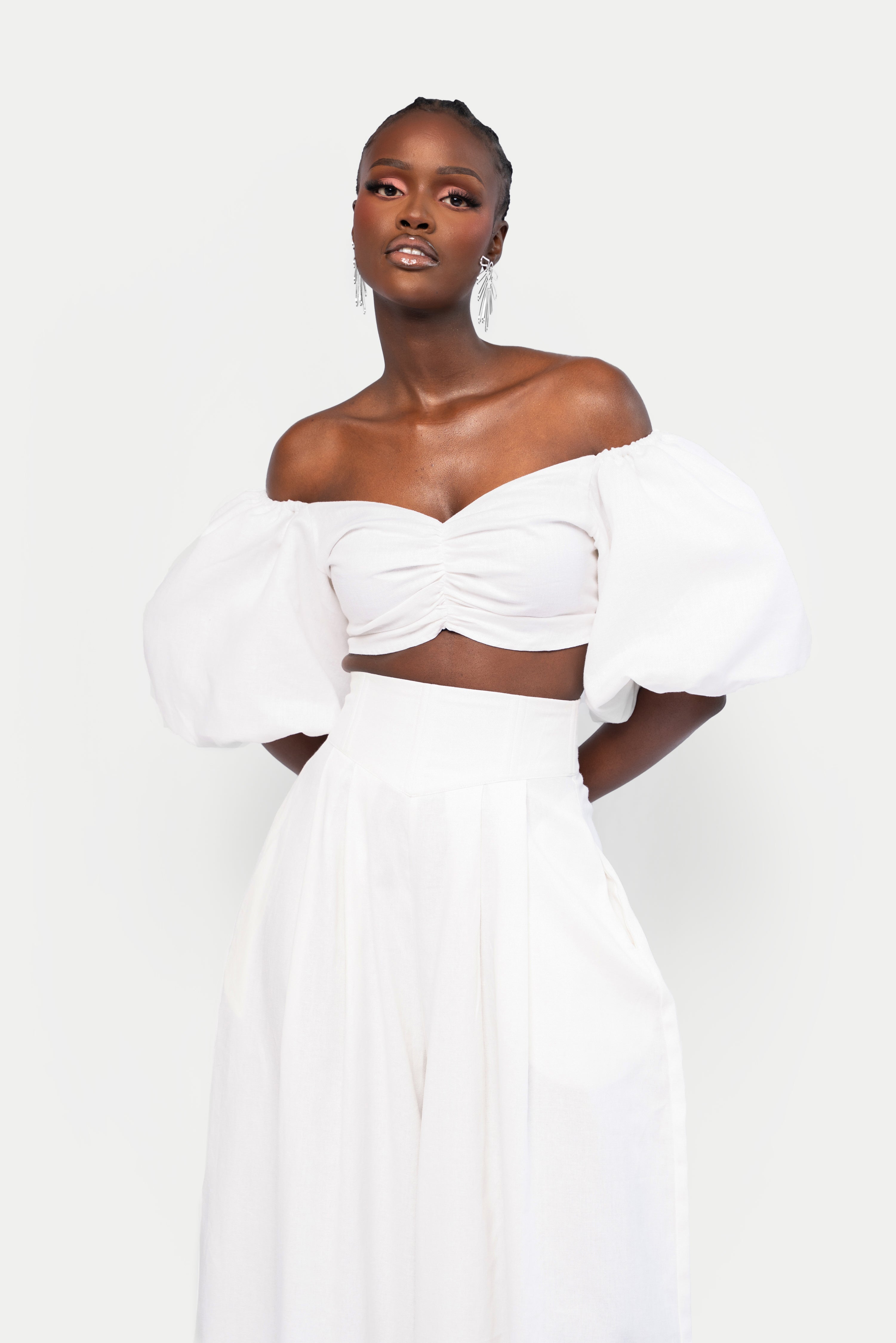 Linen SKYE Puffy Sleeve Crop Top in White – OFUURE