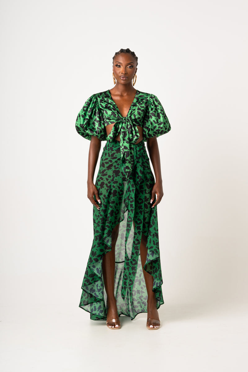 AZI PUFFY SLEEVE FRONT TIE CROP TOP